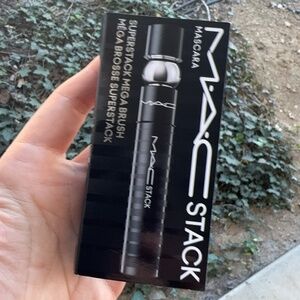 MAC Stack Mascara Superstack Mega Brush Black Mascara Travel Size 0.1 oz / 3 ml